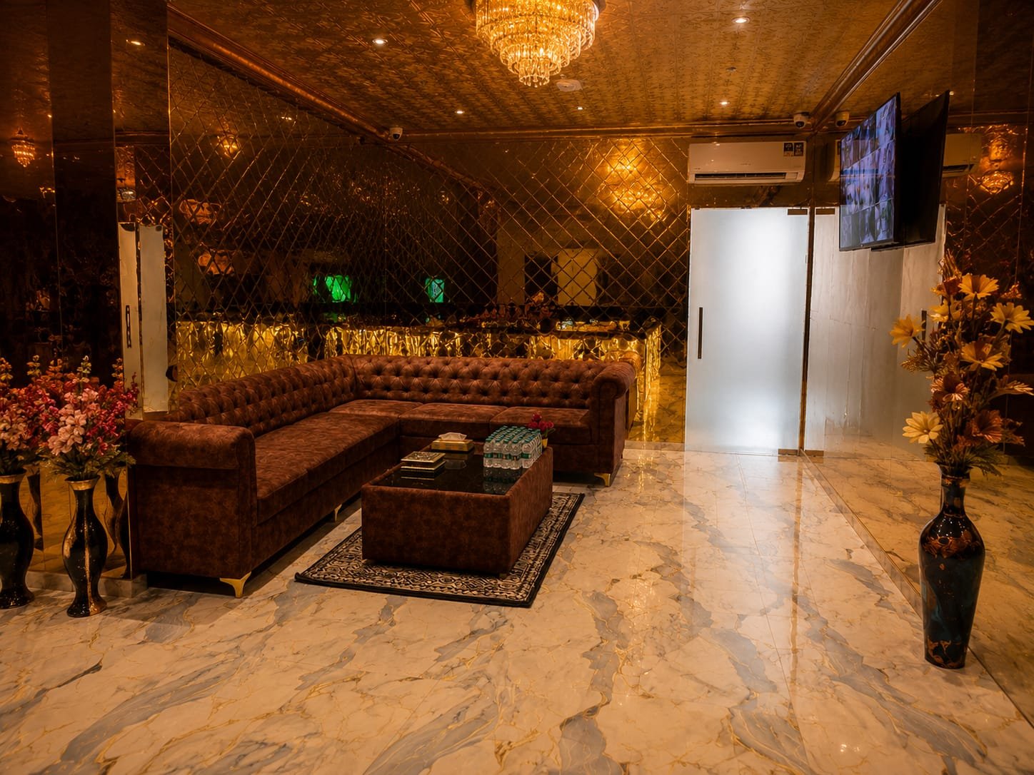 Vintage Luxury Spa interior